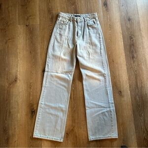 NWOT light wash blue jeans Trendyol